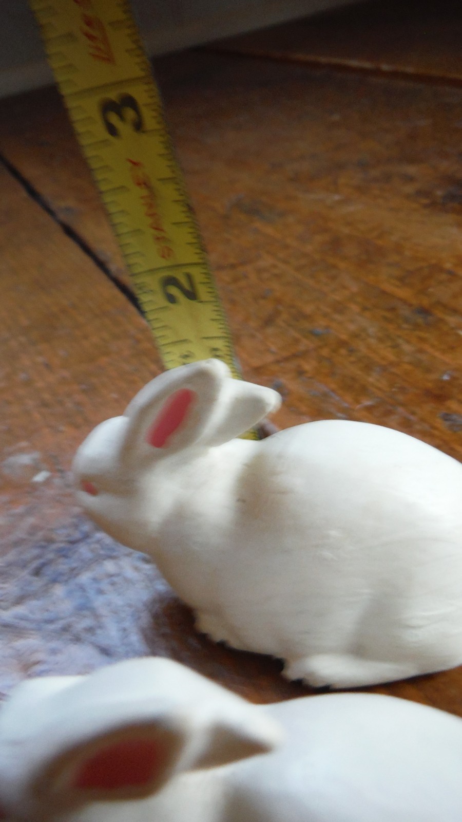 Vintage Ceramic Hand-Painted Easter Bunny Rabbits (pair) Approx. 2.5″ size – EUC