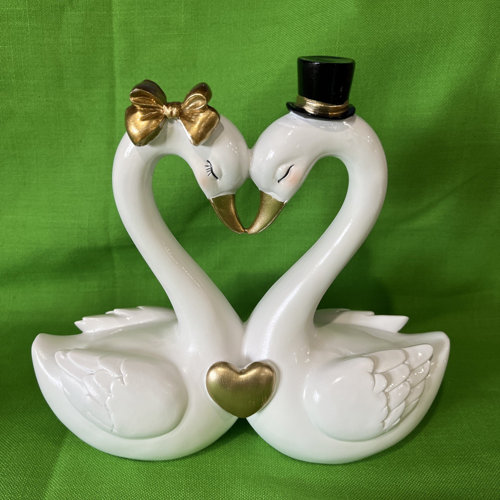 Cupcakes And Cashmere White Gold Swan Couple Figurine Wedding Cake Topper Heart