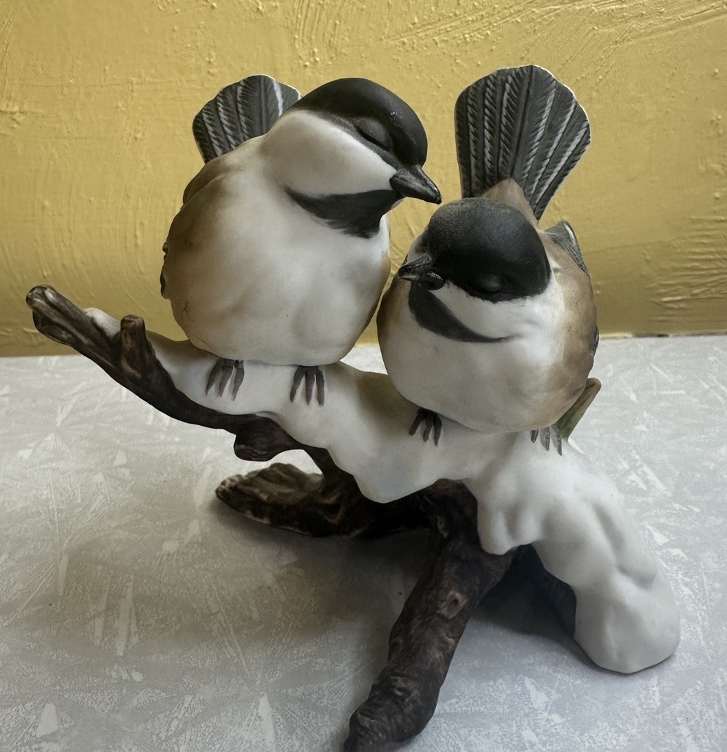 HOMCO 1991 Masterpiece Porcelain “Chickadees” Figurine-Birds on Snowy Branch