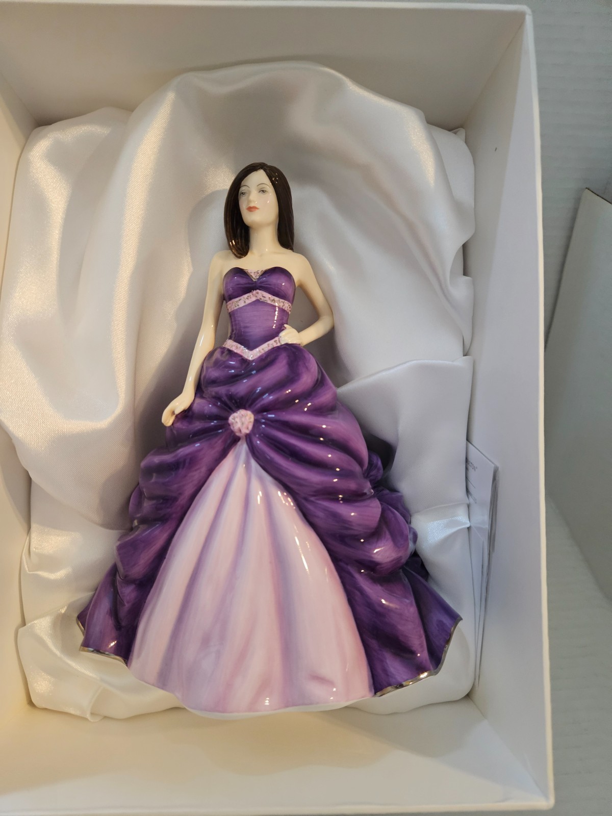 SCARCE Royal Doulton Melanie Canadian Exclusive Figurine 2012 HN5536 EXCELLENT!