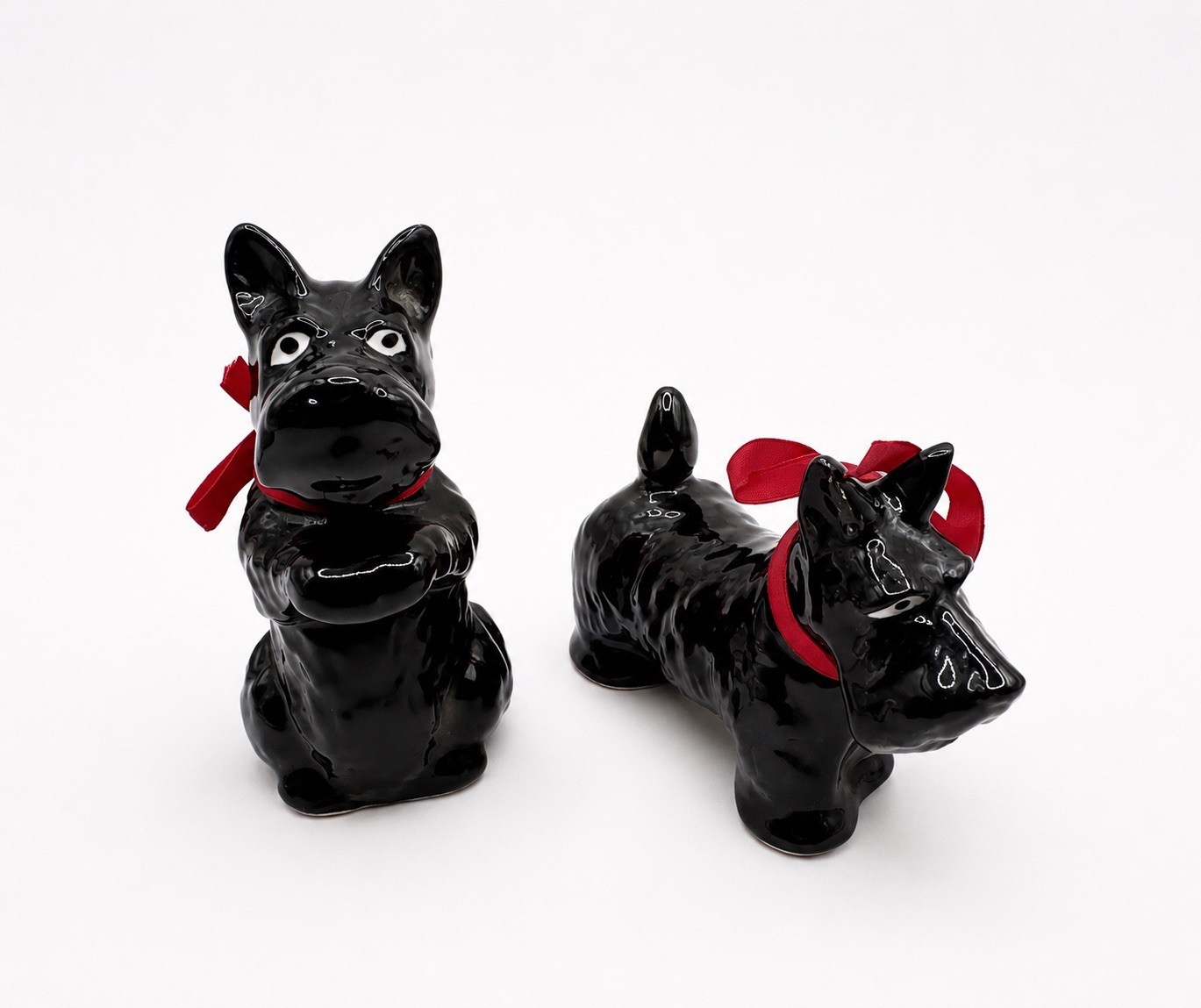Vintage Takahashi Scottish Terrier Dog Figurines Set of 2 Black Red Bows