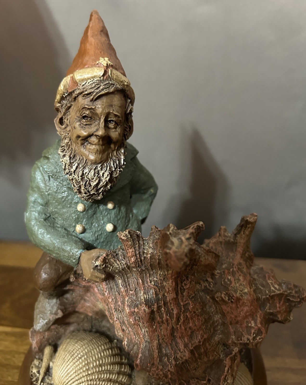 1983 Tom Clark – SKIPPER Sea Captain Gnome With Lg Seashell Figurine 8″ Tall #25