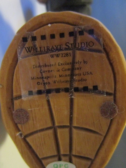 Williraye Studio – WW2281 – From 1999 – Snowman Marching in Showshoes – 1 Issue