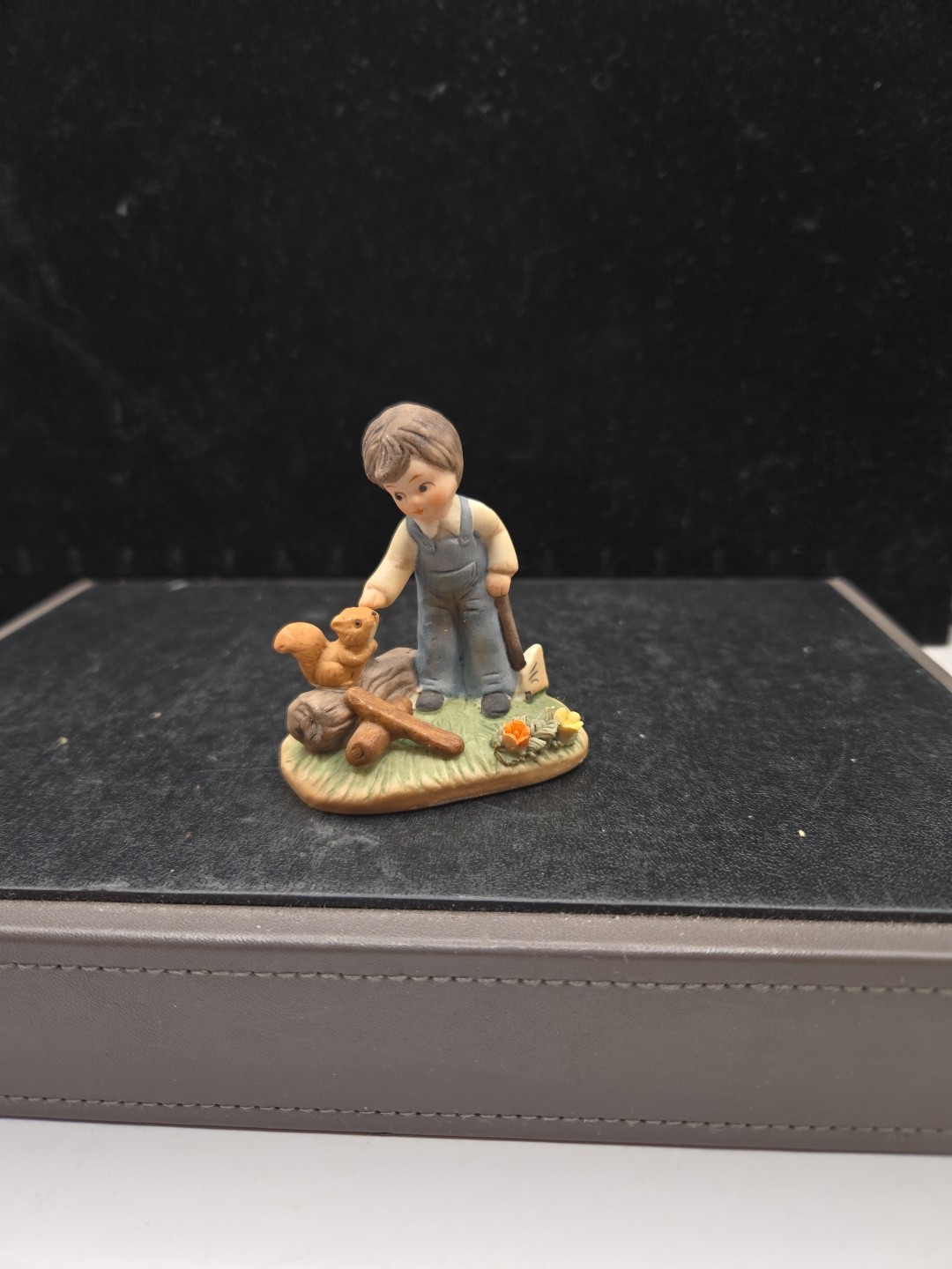Napco Teeny Tykes Figurine “Daily Chores” (X-42)