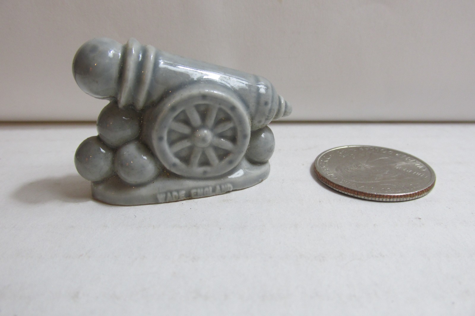 Vintage Wade Eng. (( Cannon )) Porcelain Figurine