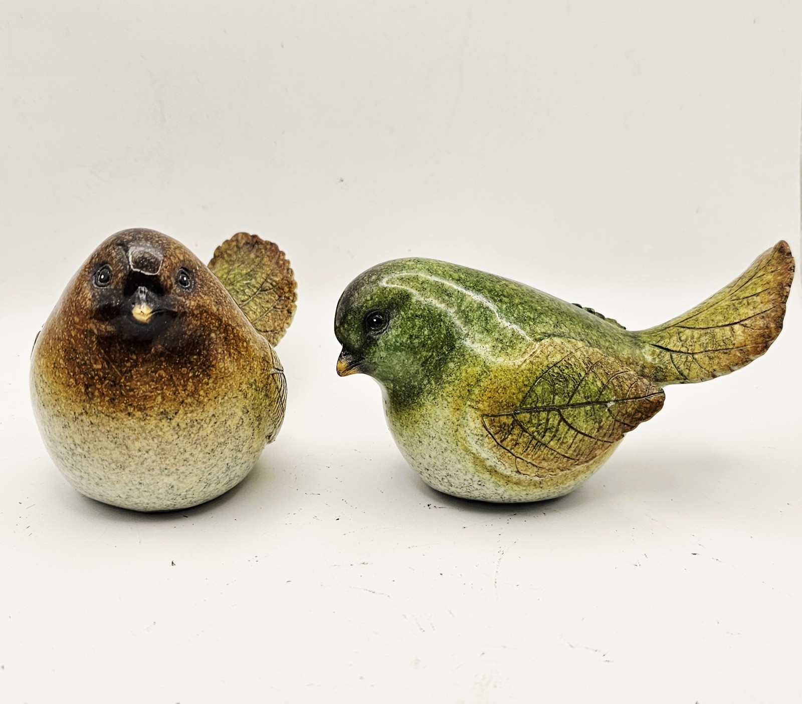 GANZ Leaf Pair Of Bird Figurines, Green And Red/brown Country Cottage