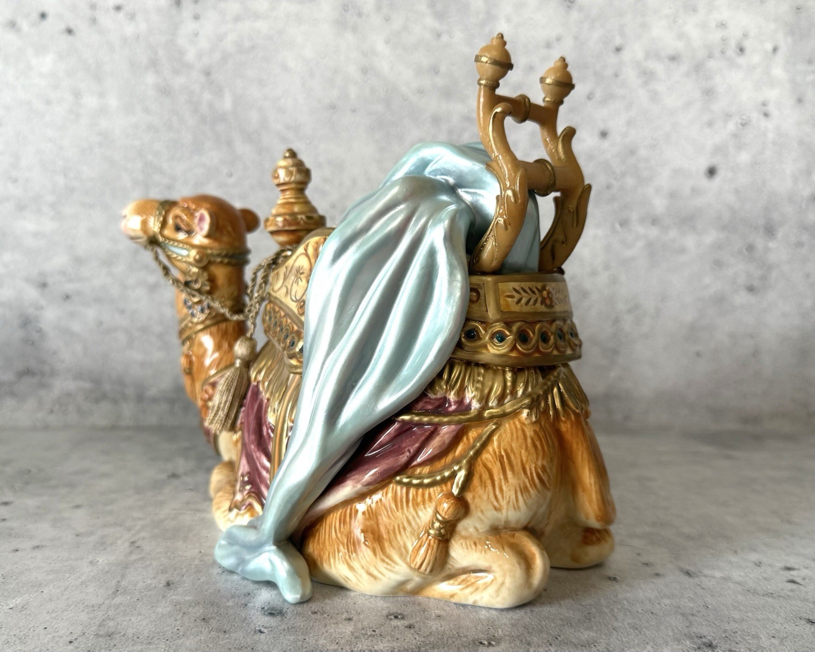 Fitz & Floyd Nativity Camel Arabian Resting Figure 9.5″ 19/207 In Box MINT