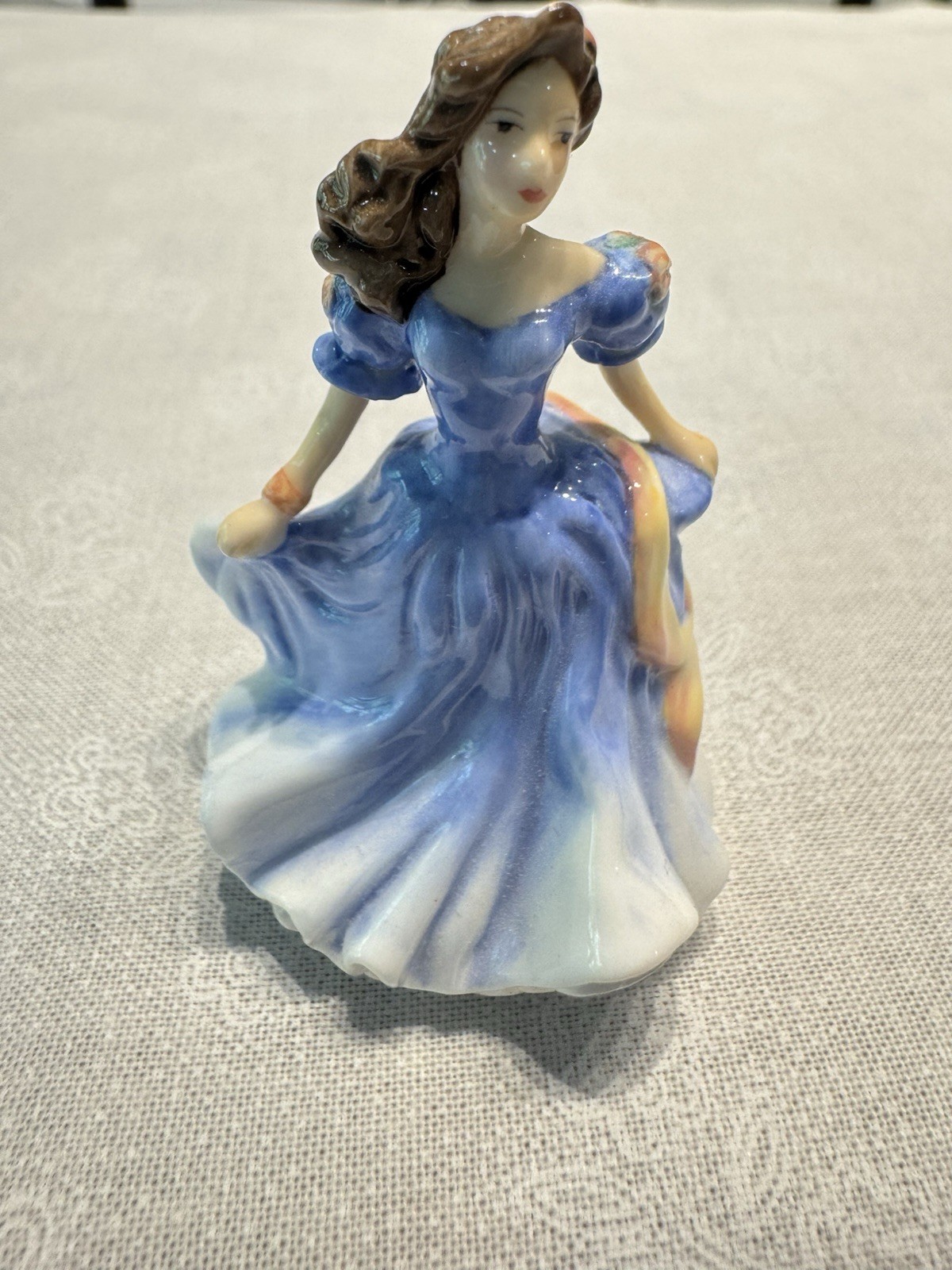 Royal Doulton Pretty Ladies Miniature Bone China Figurine Rebecca 1998