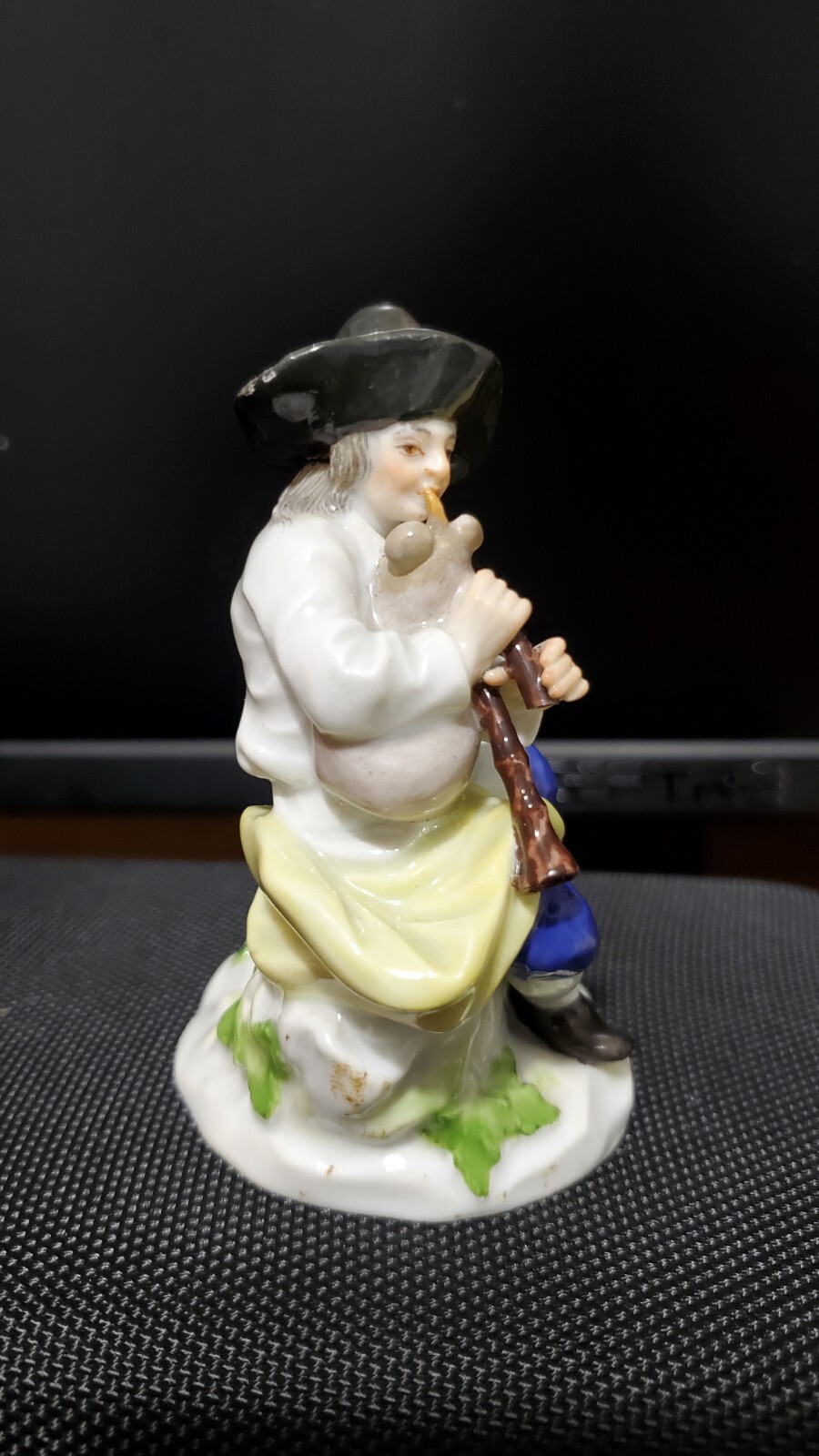 Antique Meissen Porcelain figurine Bagpipe Player and Dog 3.25 inches
