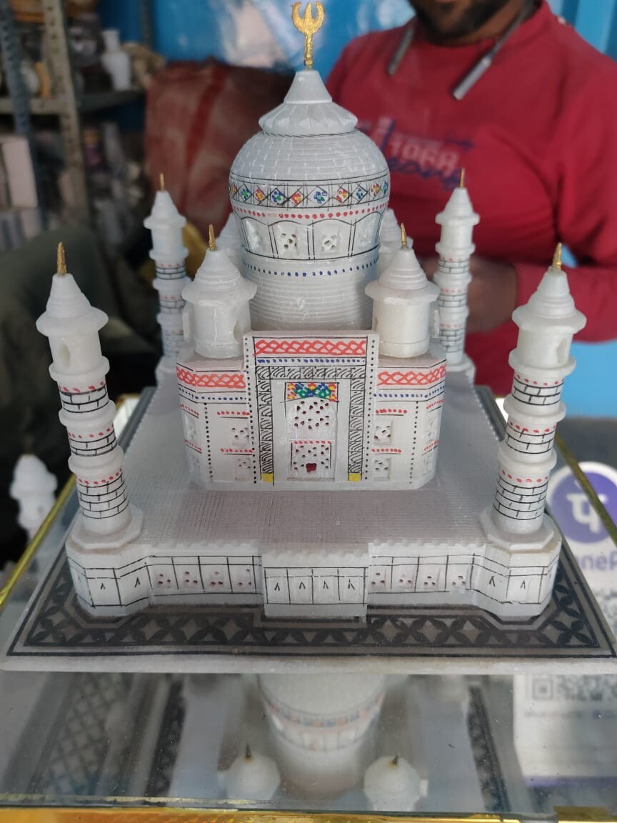 White Makrana Marble Taj Mahal replica showpiece home decor centre piece