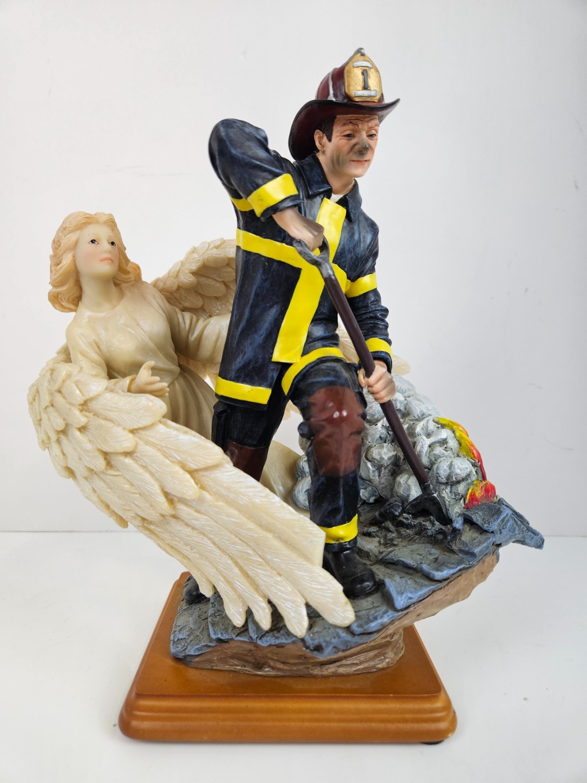 VTG Vanmark Red Hats Courage 2001 UNSEEN GUARDIAN Angel Figurine Firefighter