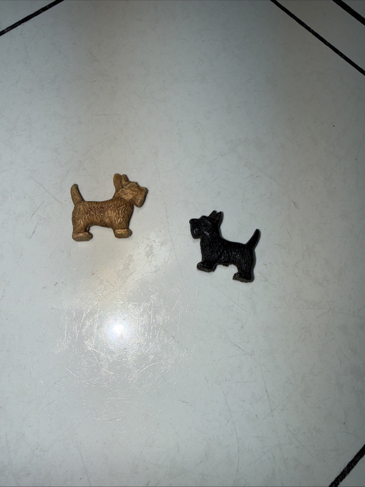 Vintage Dog Miniatures Resin Plastic Scottie Brown And Black Pair