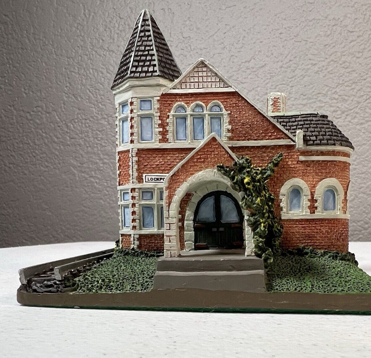 Danbury Mint The Lockport Railroad Station 1994 America’s Historic Railways