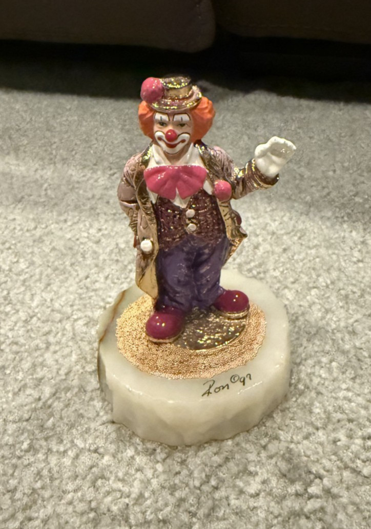 Ron Lee World Of Clowns 1995 CCG8 #C94 Clown With Polka Dot Tie