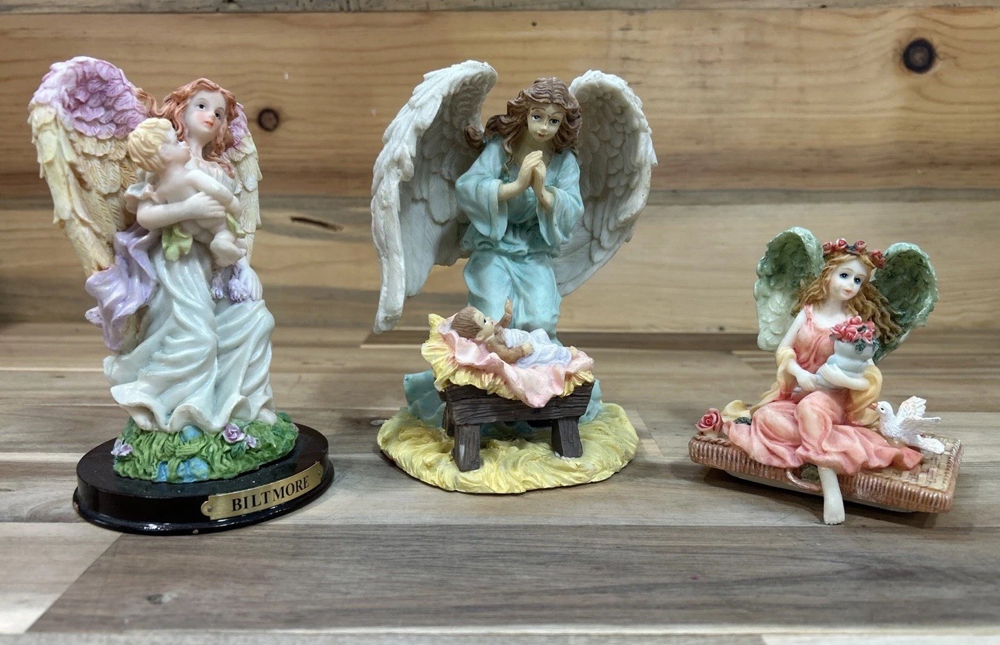 Lot of 3 Figurines of the Dreamsicles “Four Seasons Angel” manger HEAVENLY