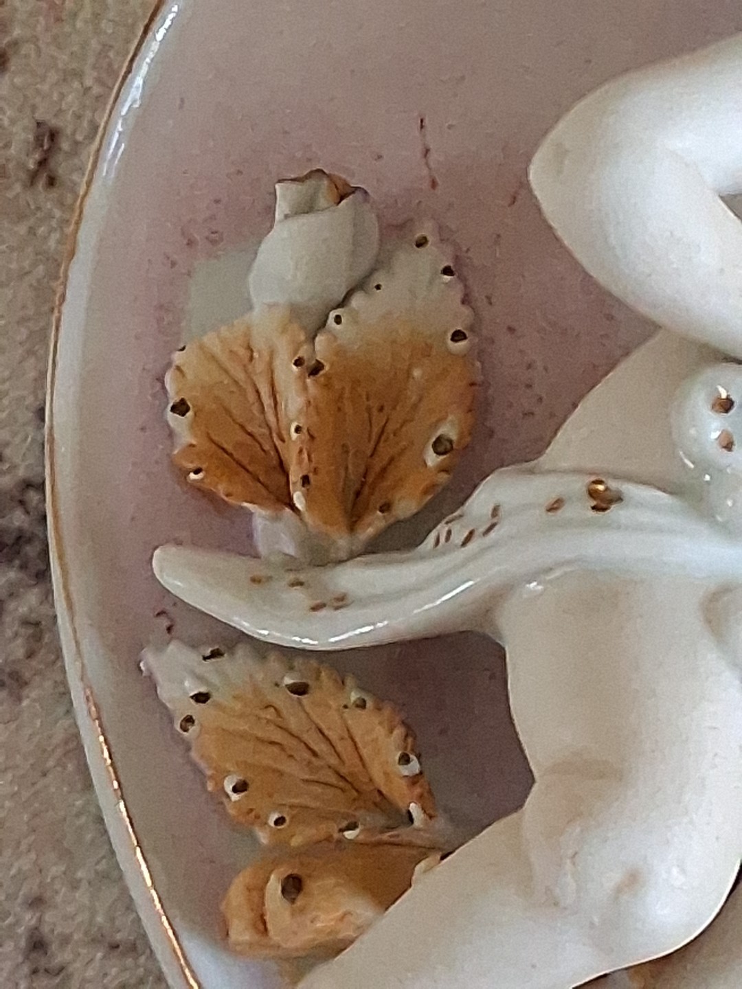 Arnart Creation Japan Heart Cherubs Wall Hanging Bisque Porcelain 5.5″ X 5″