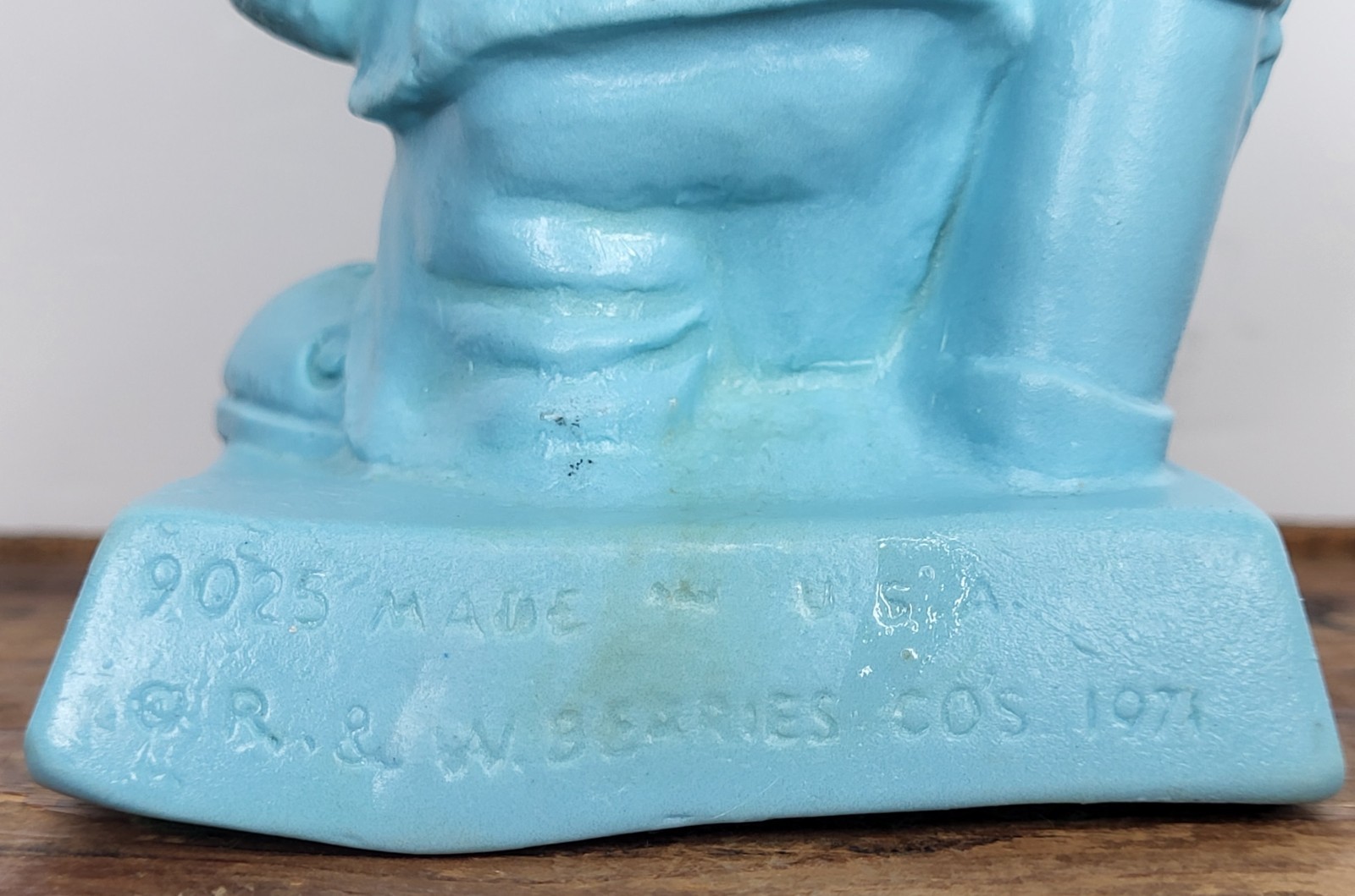 Vintage 1971 R. & W. Berries Blue Sillisculpt #9025 “World’s Greatest Athlete”