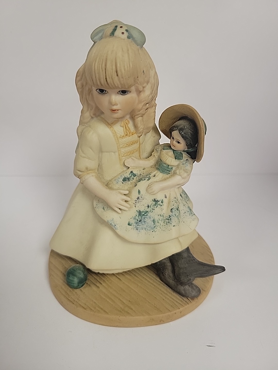 1985 Jan Hagara Melanie and Scarlett O’Hara Ceramic Vintage Figurine No. 4614