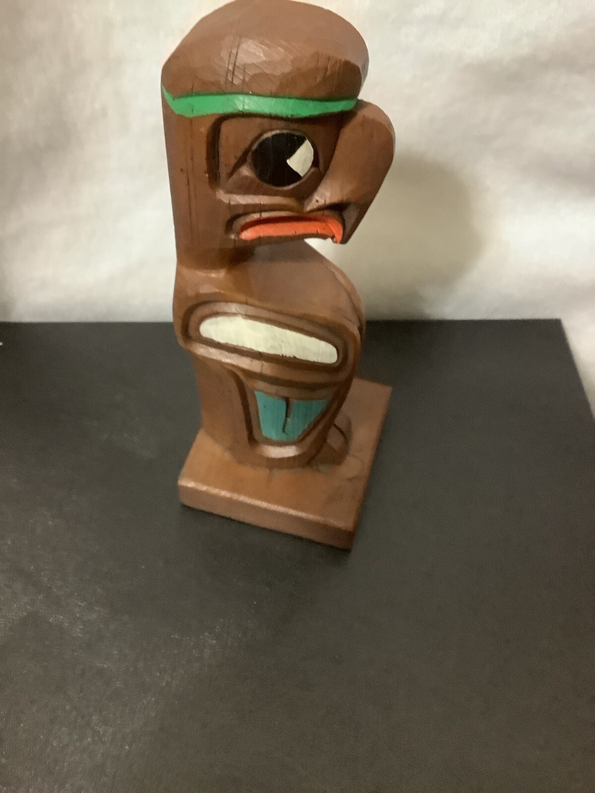 Wooden Look Totem Pole 8.5 inches Red Green White