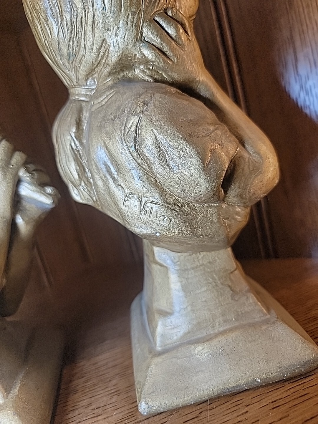 Antique Gold Statue Bust Figure Choir Teacher Band Music Director Children Gift