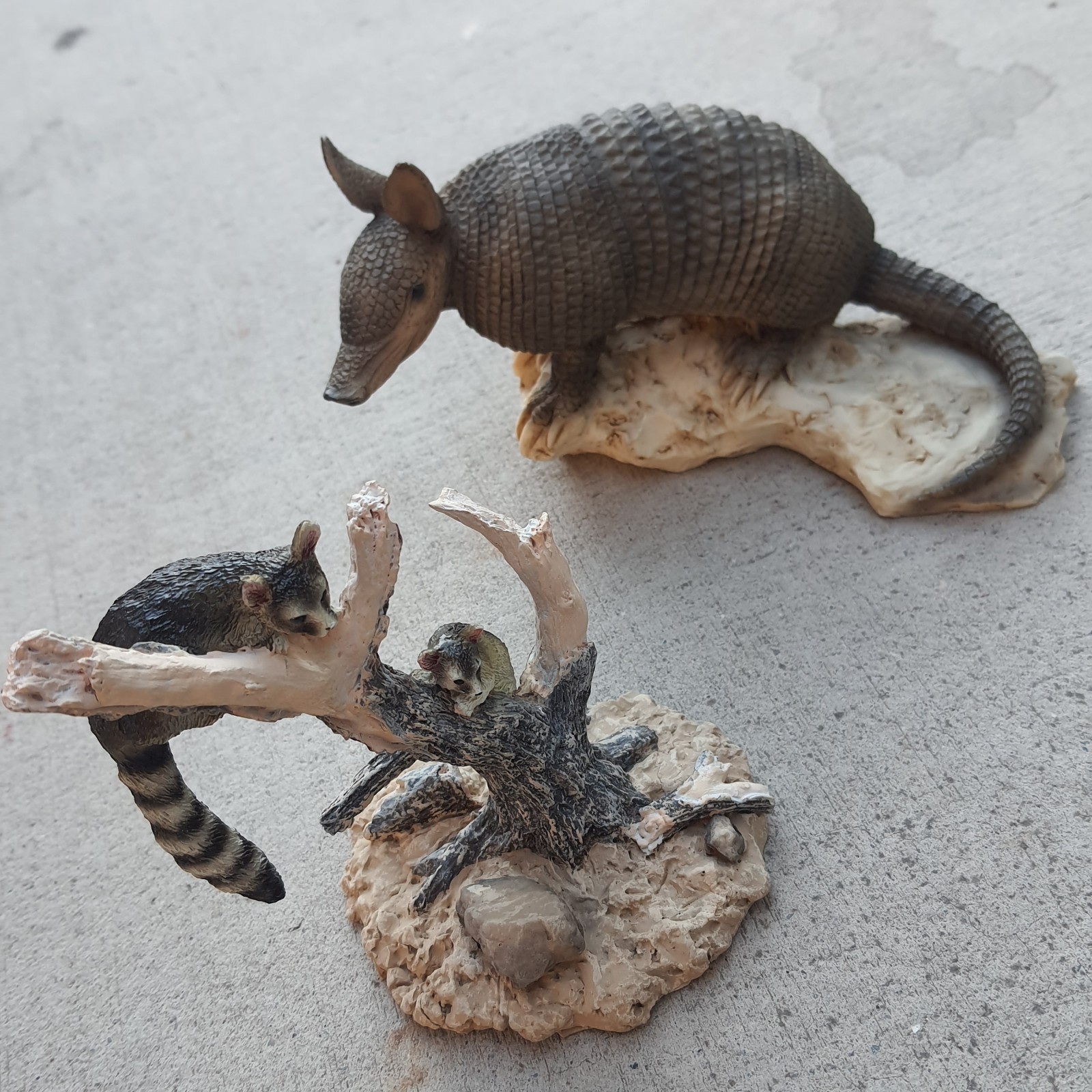 Vtg Lot O 2 Desert Animal Sculpture 7″ Armadillo 6″ Ringtail Cat Red Rock Canyon
