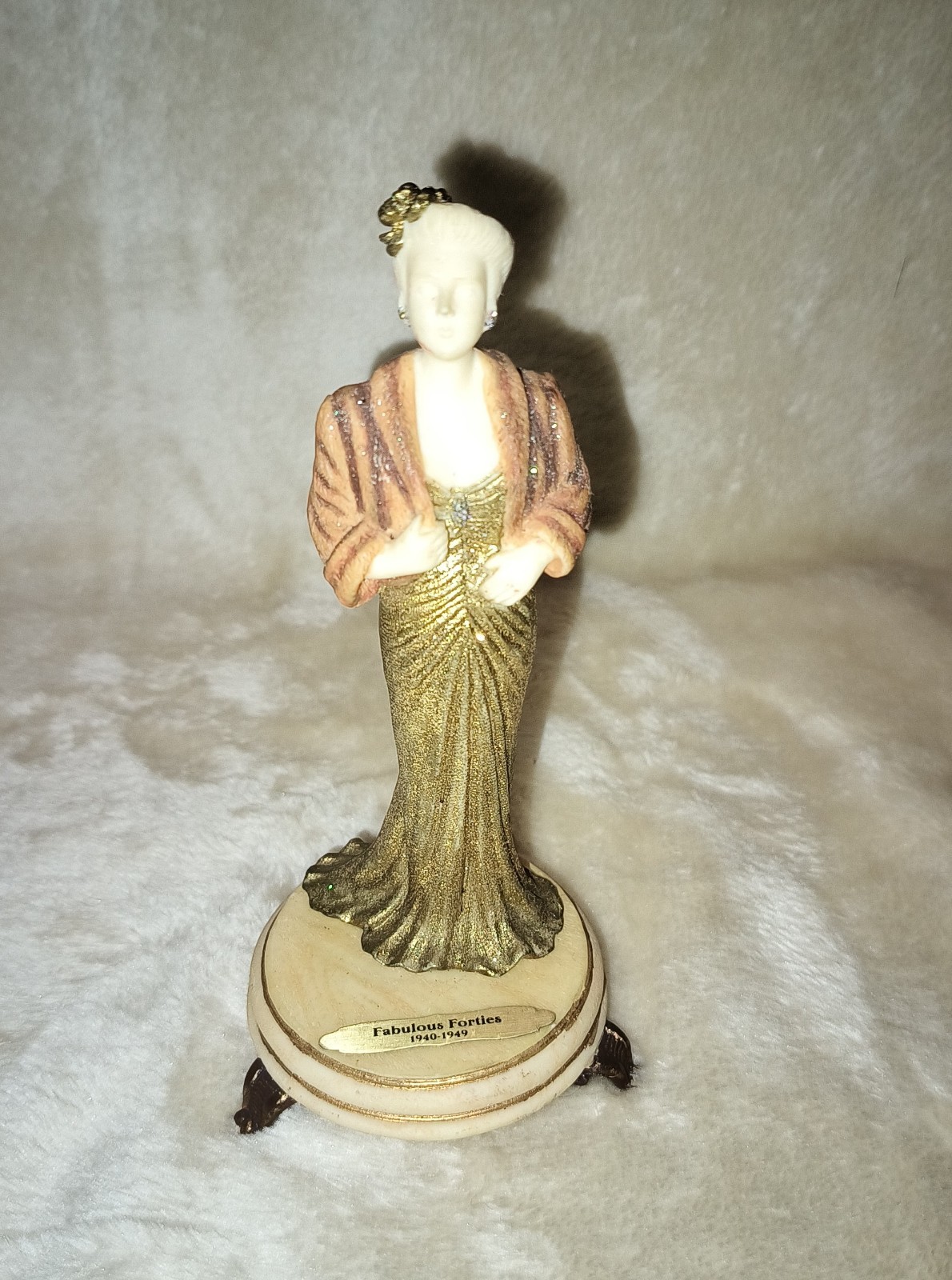 Vintage The Regal Collection Art Deco Figurine “Fabulous Forties” 1940-1949 Lady