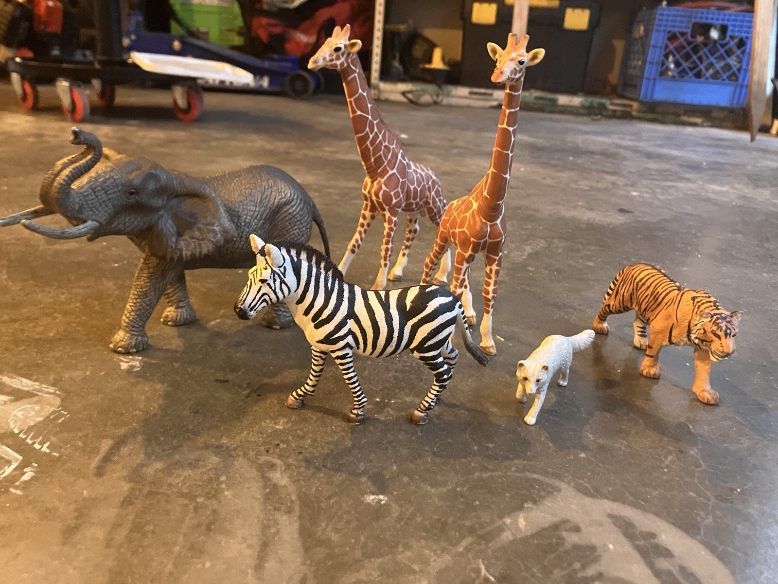 Schleich Wild Animal Figurines 8-Pack Kids Multicolor Animal Print Set