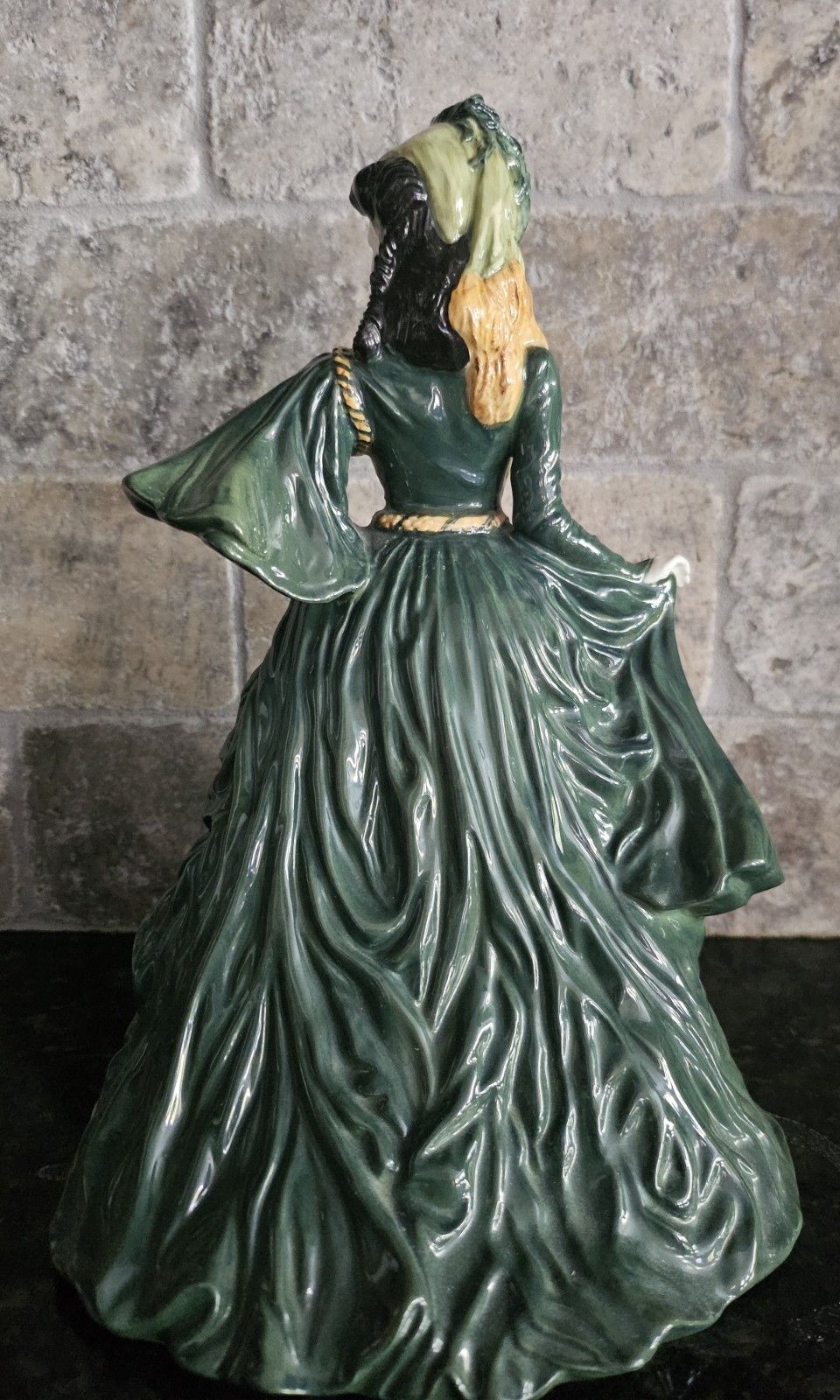 ROYAL DOULTON FIGURINE HN4200 SCARLETT O’HARA Gone with the Wind