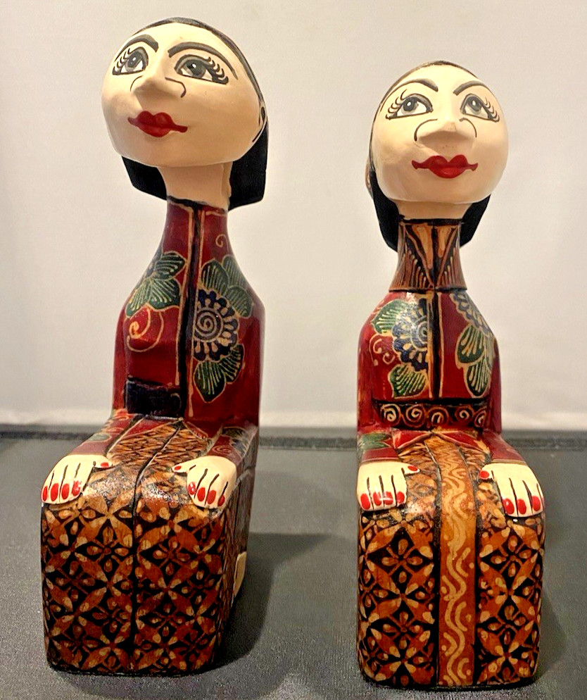 Pair of vintage Indonesian Hand Painted Figurines Loro Blonyo Javanese Culture