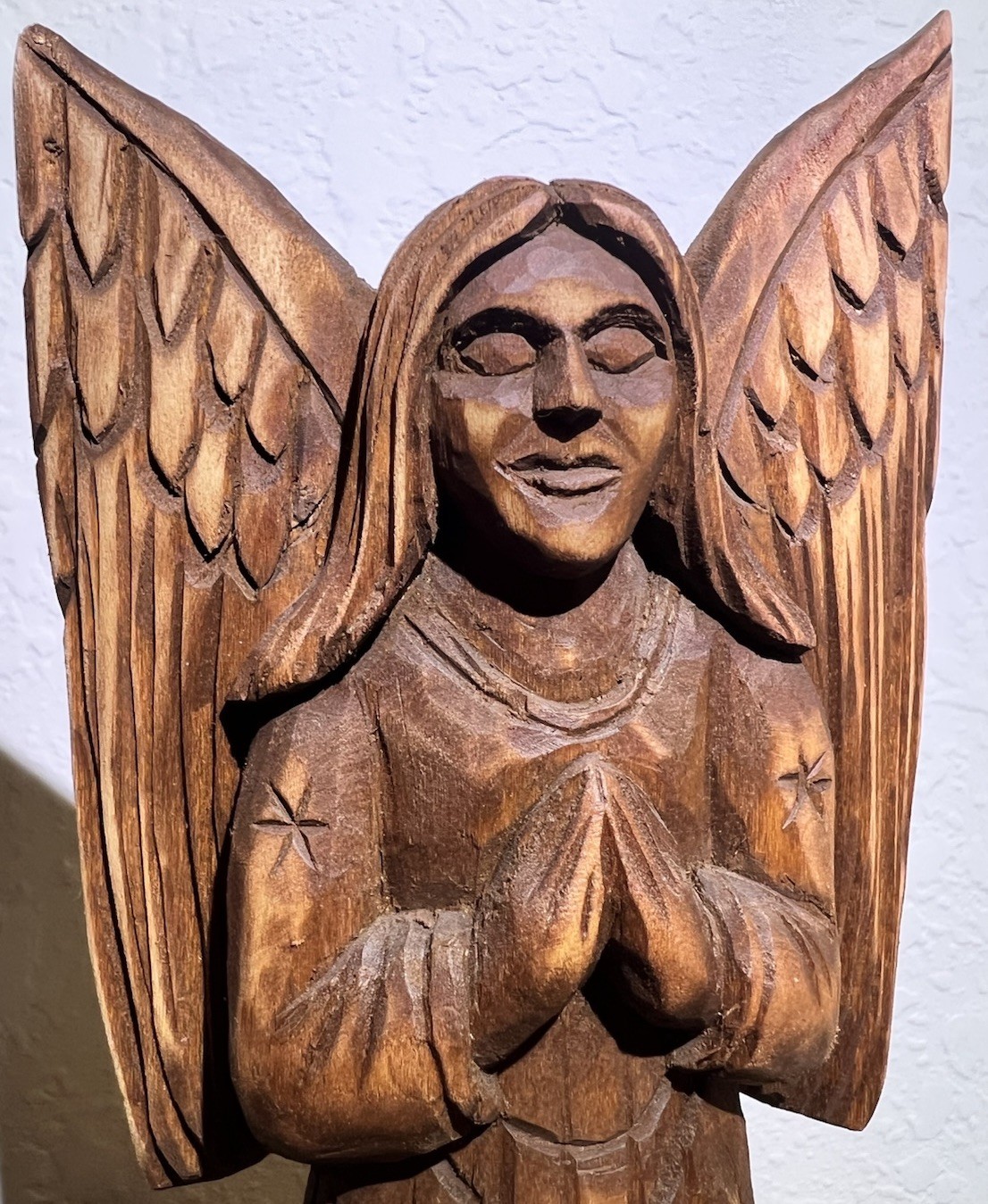 VTG Hand Carved Primitive Folk Art Flying Angel with Wings Wall Hanging 16.5″