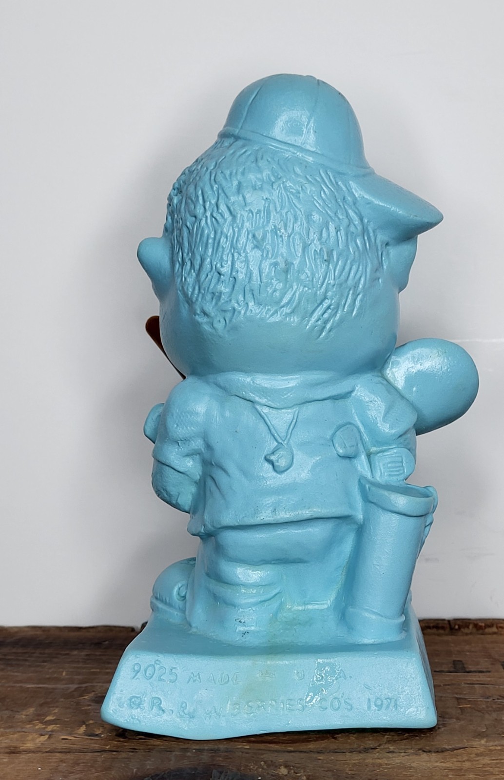 Vintage 1971 R. & W. Berries Blue Sillisculpt #9025 “World’s Greatest Athlete”