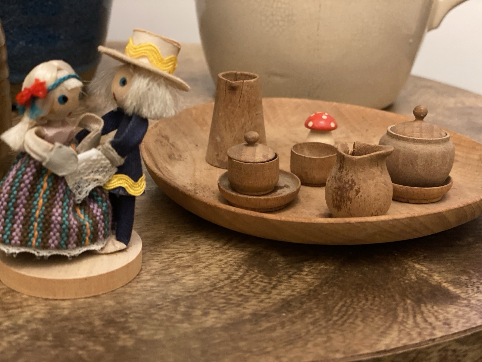 Folk Art MiniaturesVintage. Latvian 1947