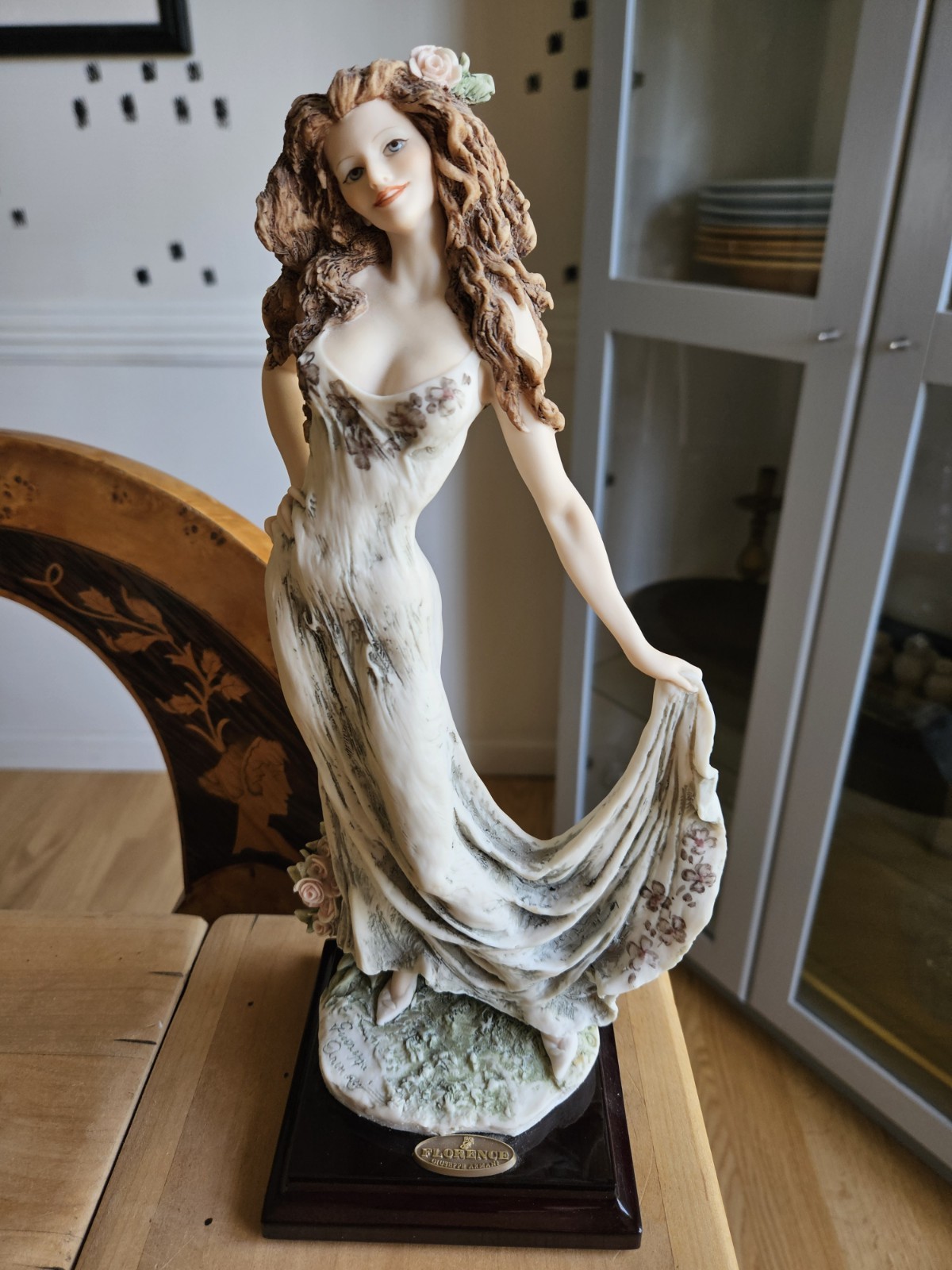 Giuseppe Armani The Society Porcelain Figurine “Celebration” 1260C 1973