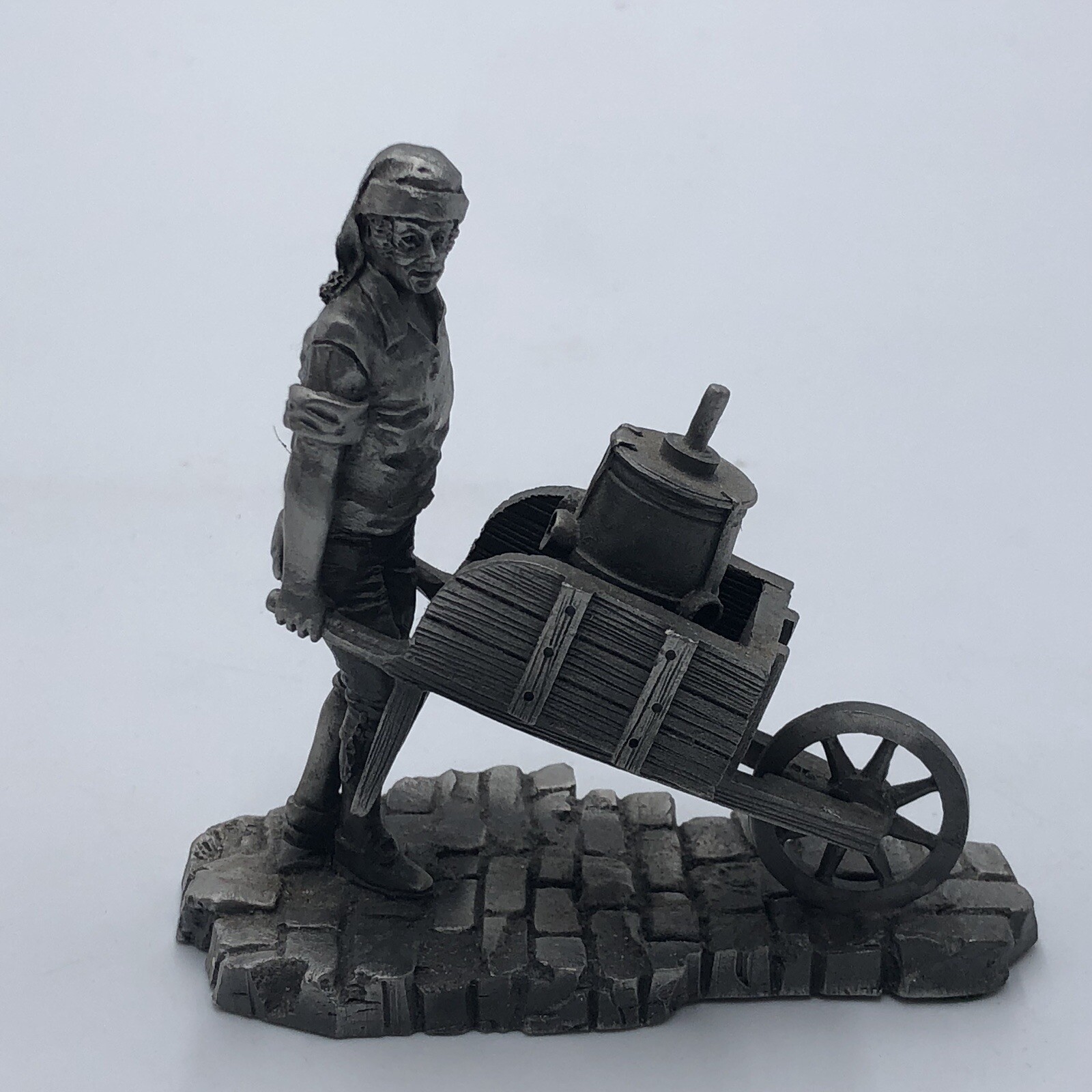 Buttermilk Man by Ron Hinote – Franklin Mint’s Colonial Peddlers Series 1980