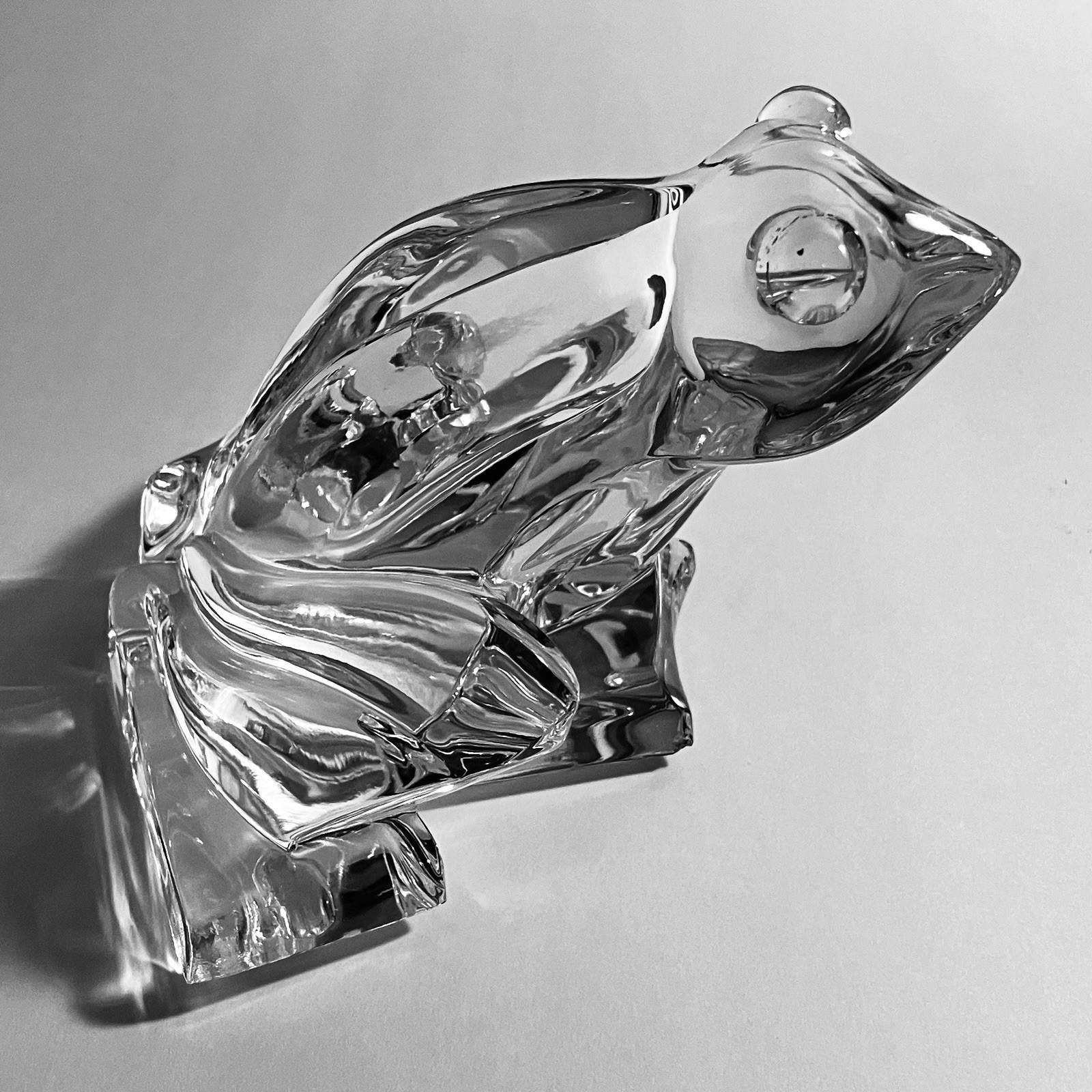 CRISTAL SAINT-LOUIS Frog Figurine / 4.5 Inches Wide / MISSING Green Back Piece