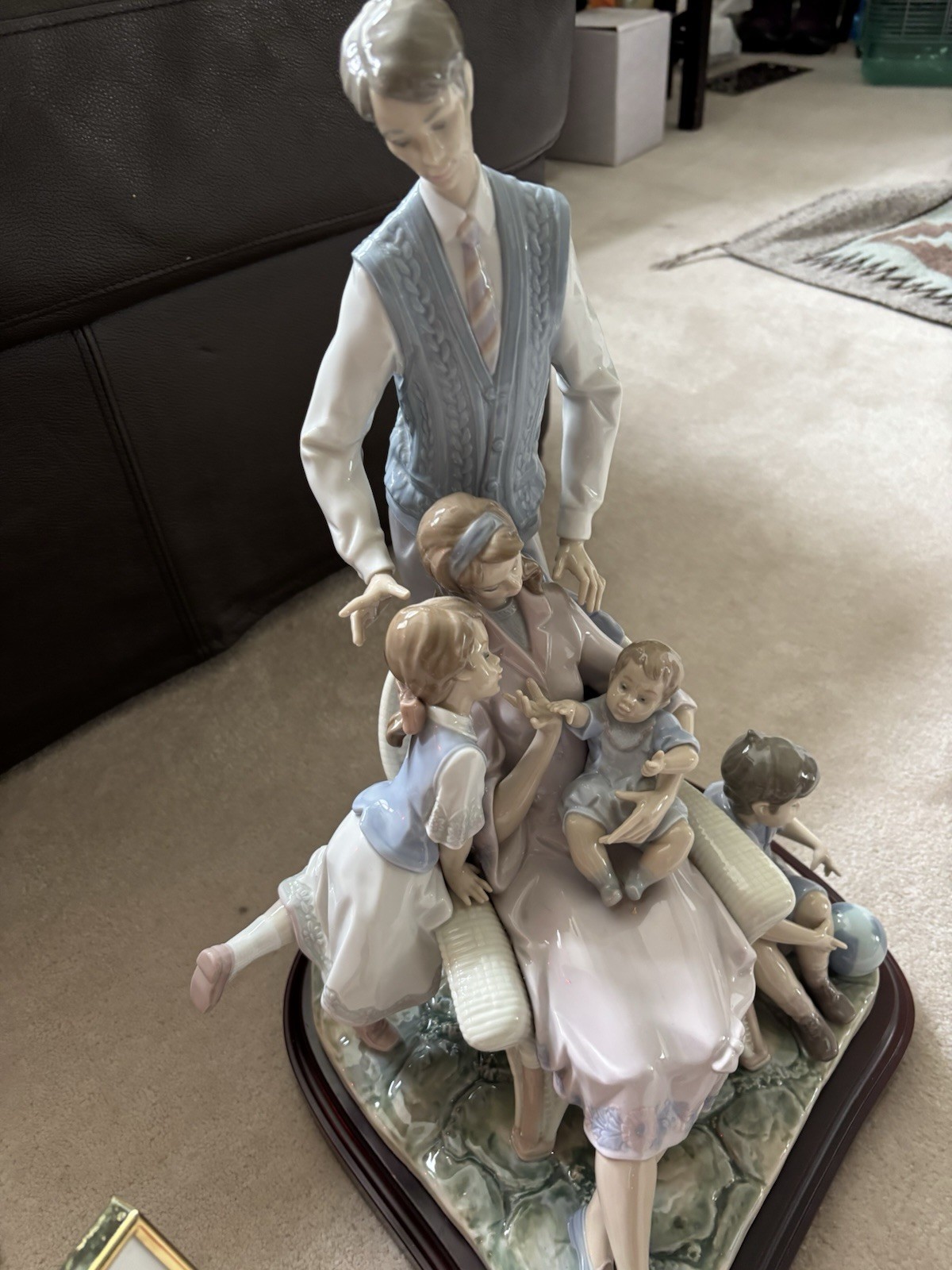 LLADRO #1805 PORTRAIT OF A FAMILY LIMITED EDITION SIGNED MINT
