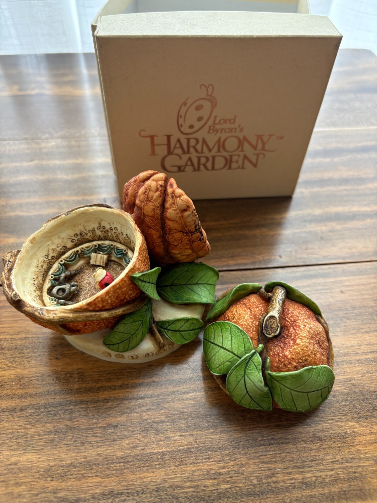 Lord Byron’s Harmony Garden Orange Trinket Box Edition 1 HG3OR , Retired