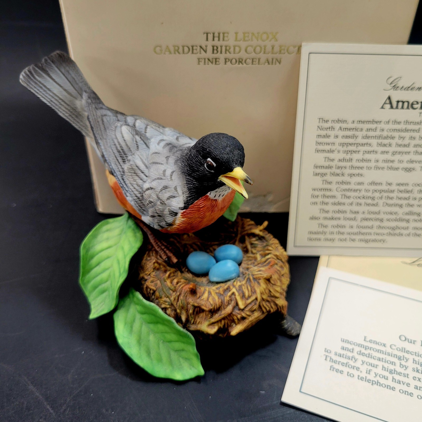 LENOX AMERICAN ROBIN Figurine Porcelain Original Certificate & Boxed Excellent