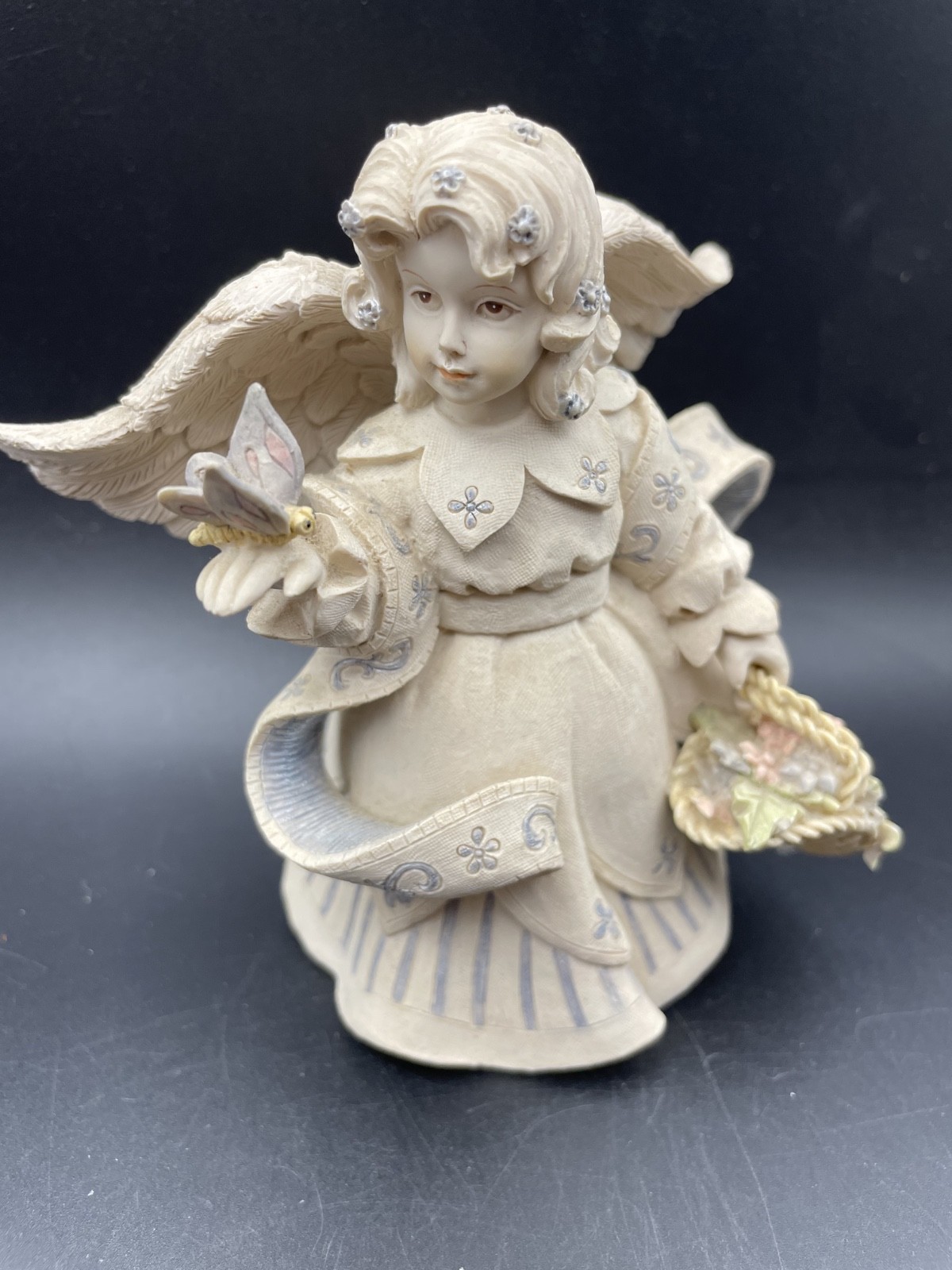 SARAH’S ANGEL FIGURINE “Serenity “ ANGEL # 00204 Angels Can See The Beauty