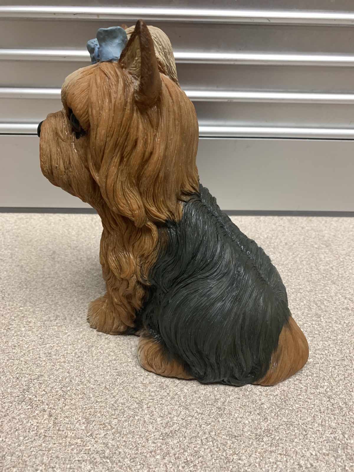 VTG 1996 Art Line Yorkshire Terrier YORKIE Dog Sitting Lifelike Figurine 8″ PVC