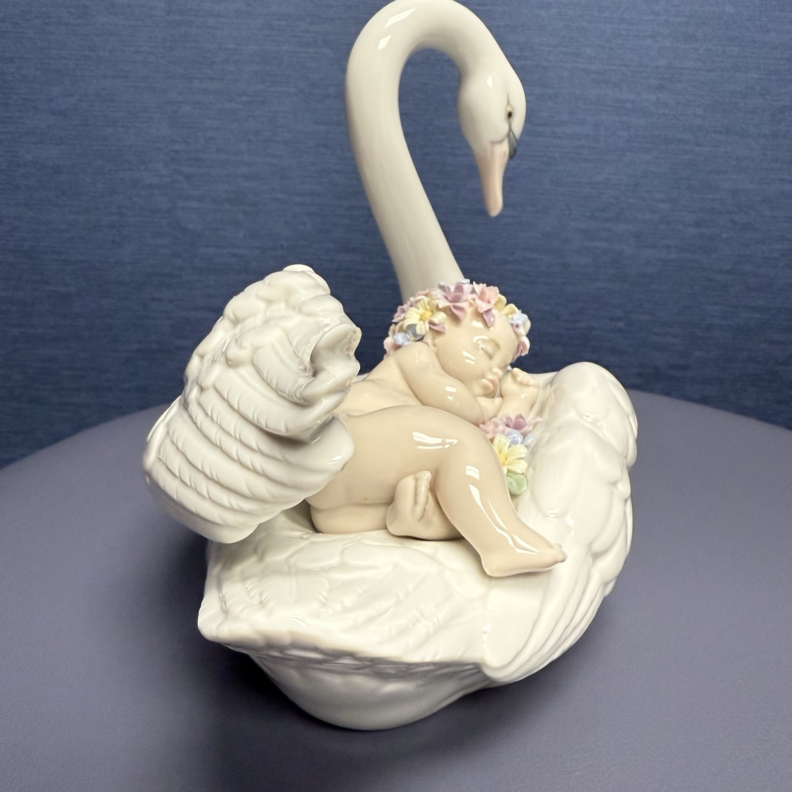 Llandro Drifting through Dreamland Swan And Baby Porcelain Figurine