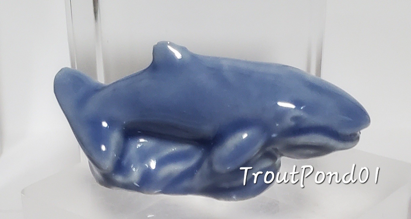 Wade Whimsies Blue Whale Tom Smith Crackers Sealife 1998 Porcelain Mini Figurine