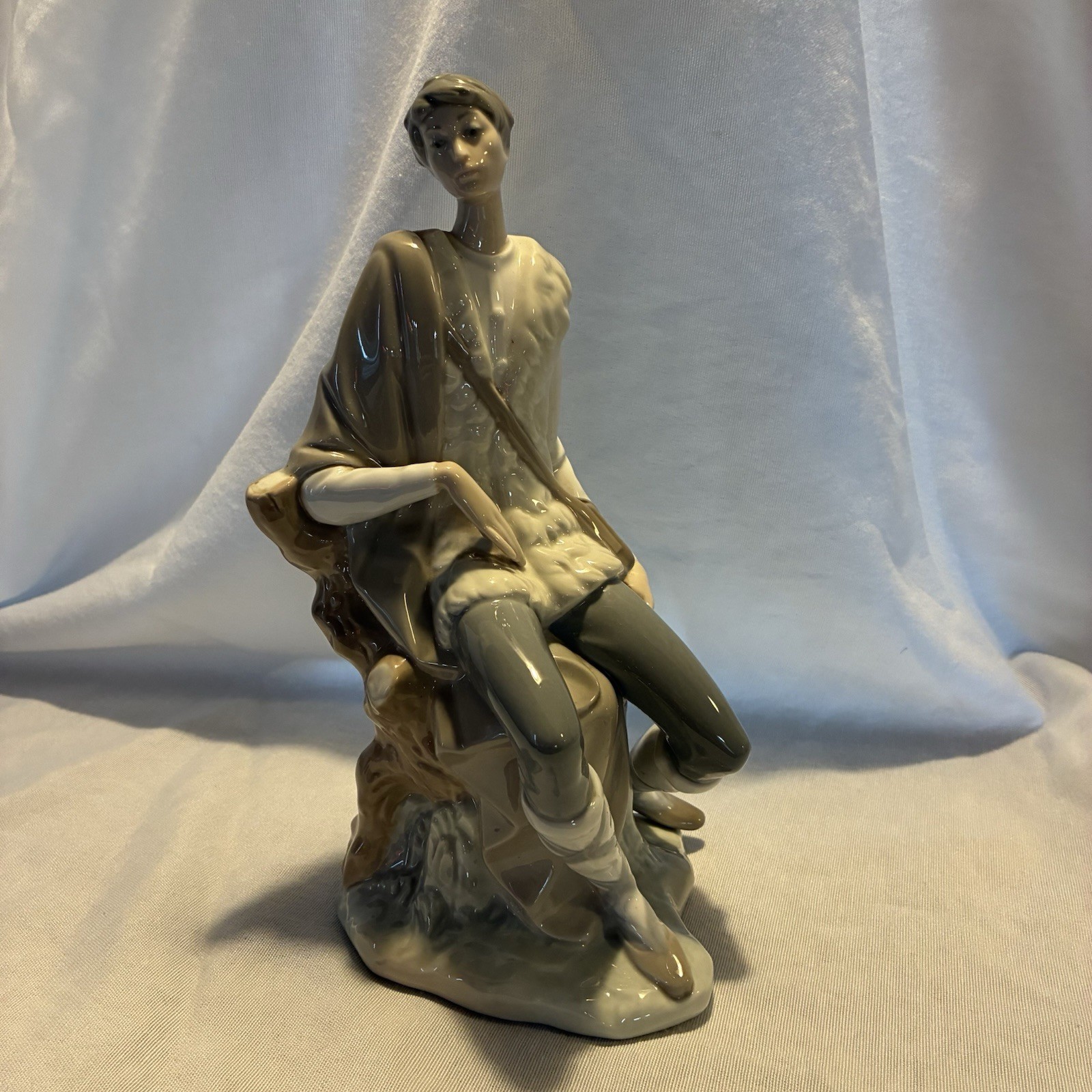 Lladró “New Shepherd” 4577 Figurine Fulgencio Garcia Vintage Retired No Staff