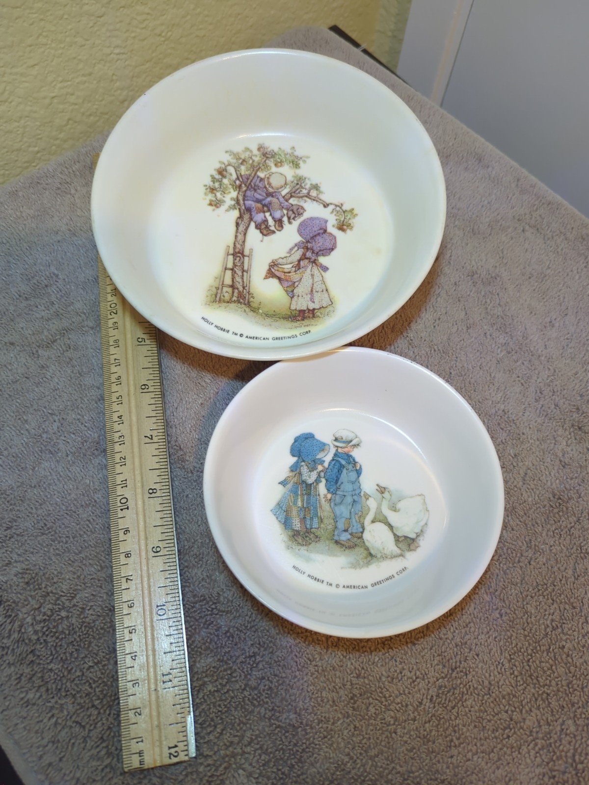 Vintage Holly Hobbie Melamine Bowls Oneida Deluxe Set of 2 6.5″ & 4.75″
