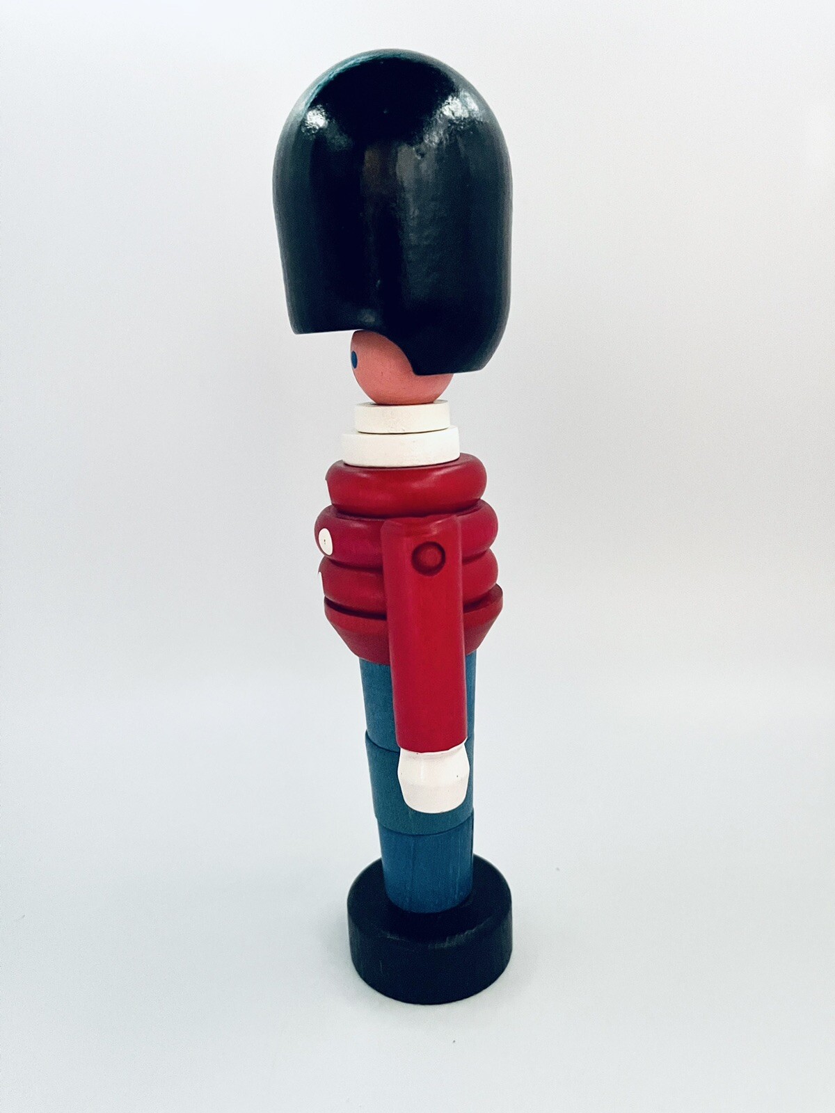 Artisan Handcrafted Wood Figure Buckingham Guard British Guard Solider Stack Toy