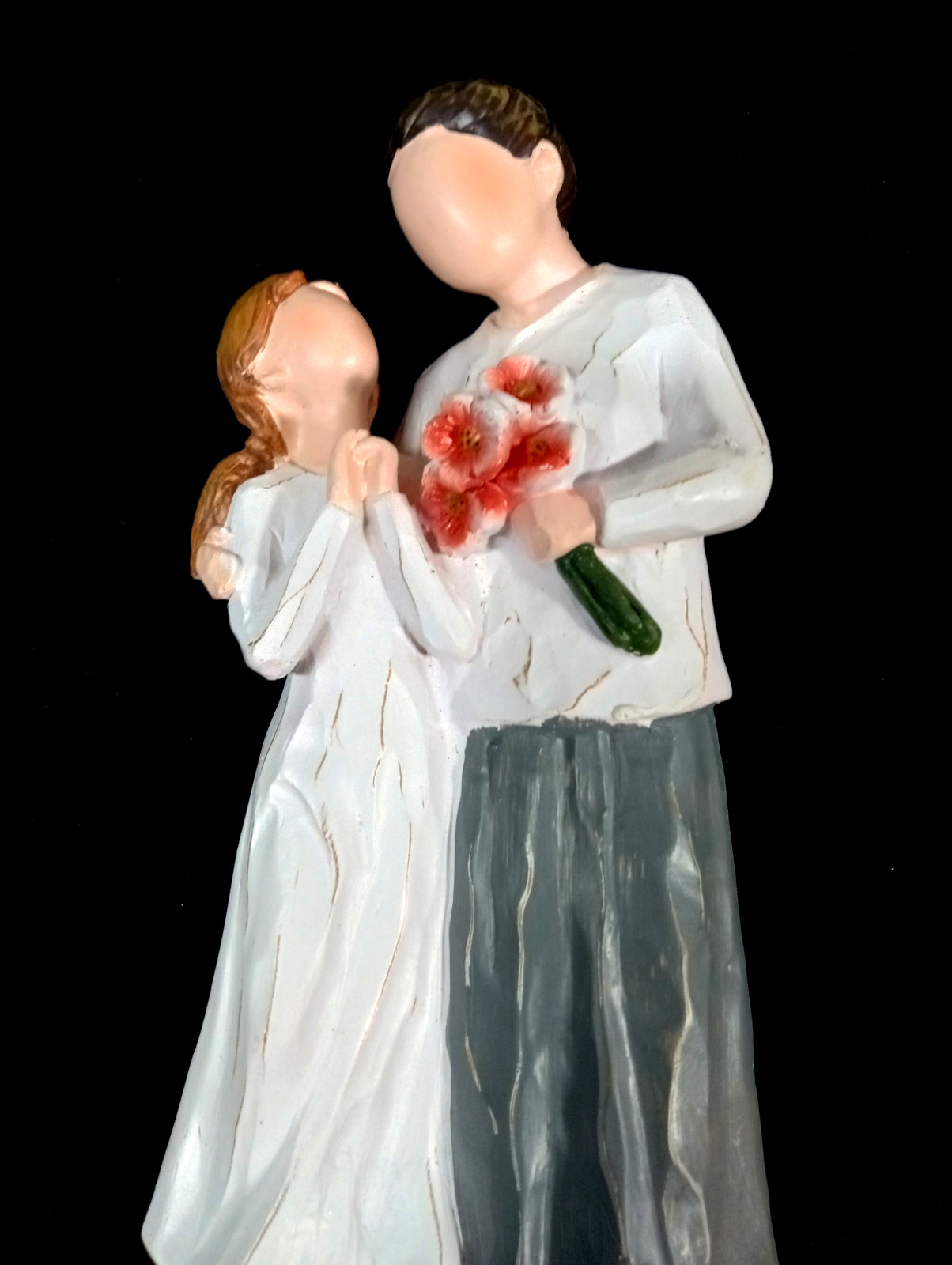 ButiLiveen Grandma & Grand Daughter Figurine