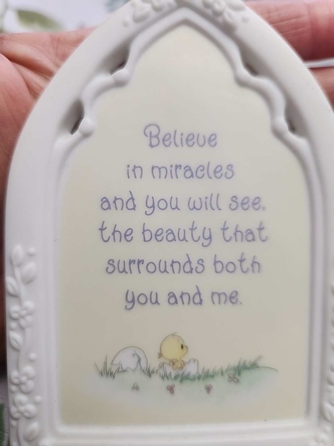 Precious Moments Inspirational Plaque 1999 “I Believe in Miracles” #133469