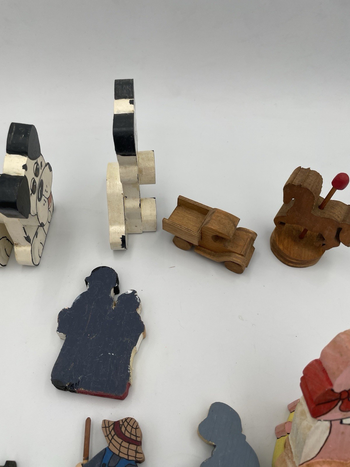 Vintage Amish Wooden Figures Primitive Folk Art Hand Painted Animals Unique T4