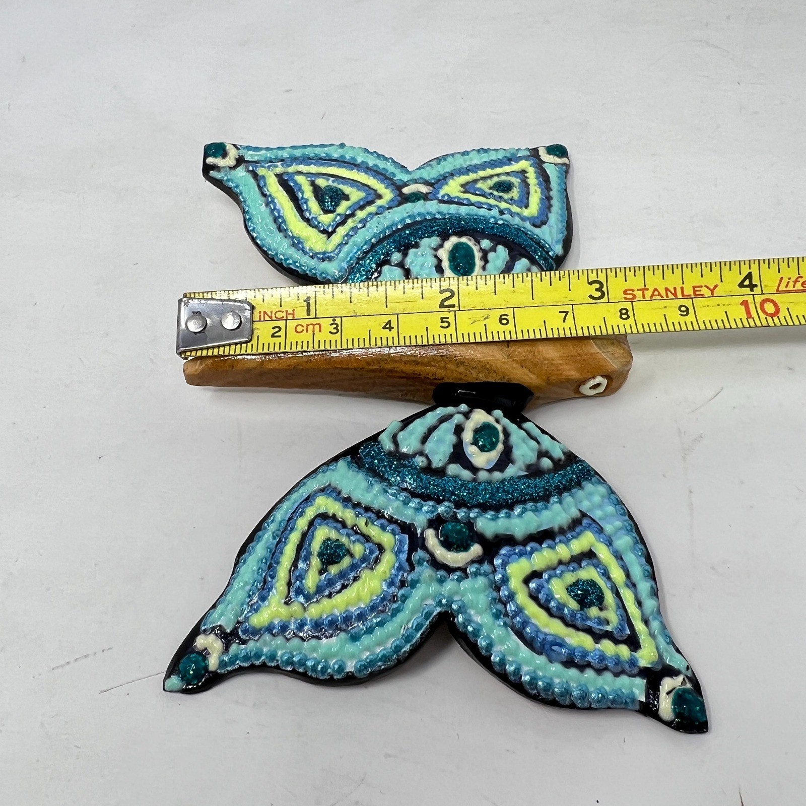 Vintage Carved Wood Painted Butterfly Wall Hanging 5″ Rep. Dominicana