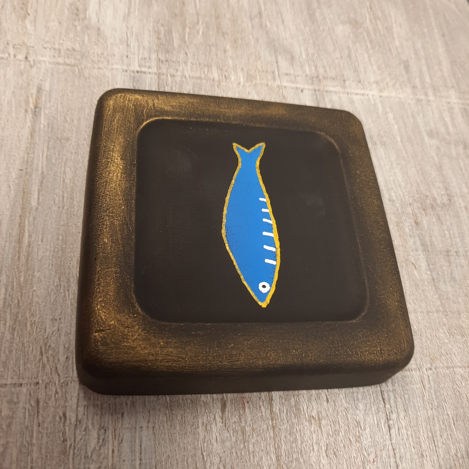 Fish Wall Decor Hanging Plaque Painting 4.25 inches